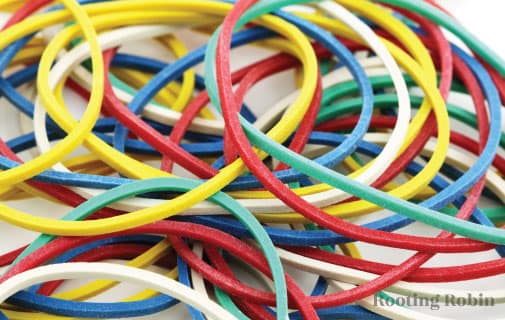 Огъвкавете вниманието си. Изображение на разноцветни гумени ластици